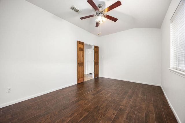 3012 Kings Isle Lane, Dickinson, TX 77539