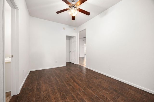 3012 Kings Isle Lane, Dickinson, TX 77539