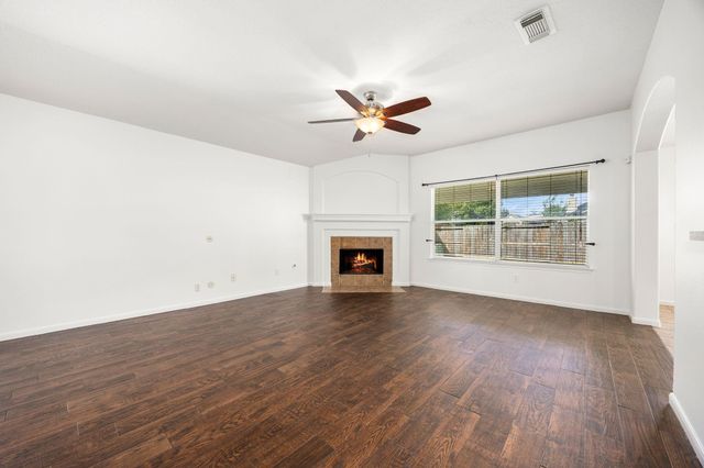 3012 Kings Isle Lane, Dickinson, TX 77539