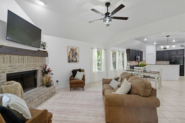 104 Candis Court, Springtown, TX 76082