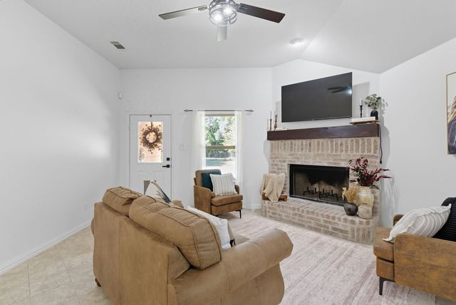 104 Candis Court, Springtown, TX 76082