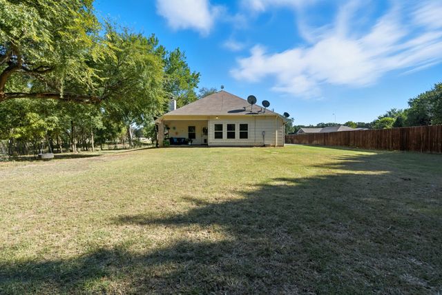 104 Candis Court, Springtown, TX 76082