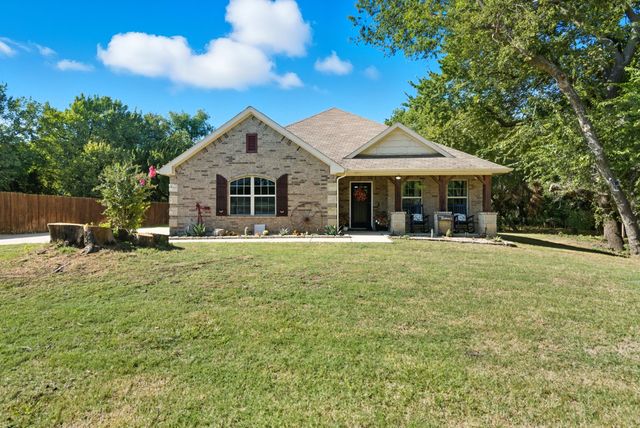 104 Candis Court, Springtown, TX 76082