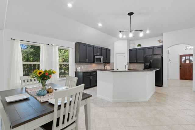 104 Candis Court, Springtown, TX 76082