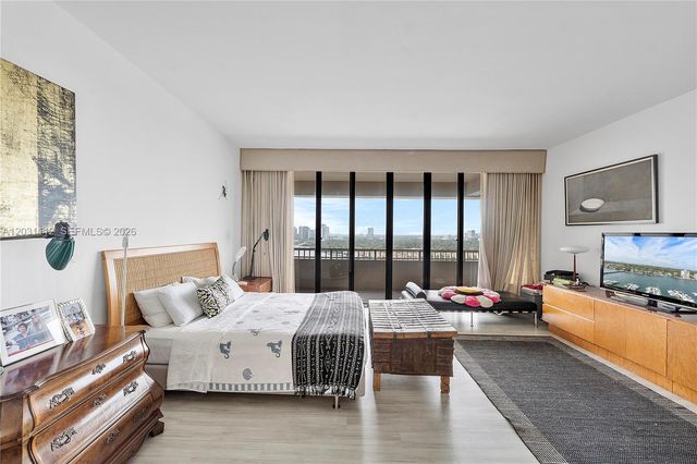 2 Grove Isle Drive BPH10, Miami, FL 33133