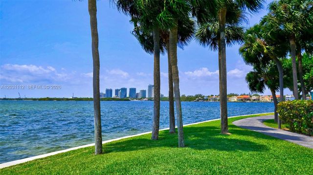 2 Grove Isle Drive BPH10, Miami, FL 33133