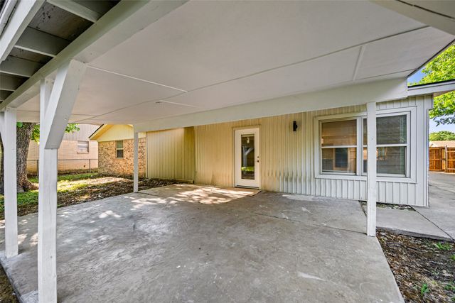 7521 Susan Court, North Richland Hills, TX 76180
