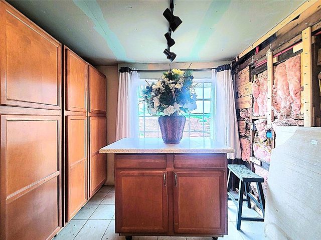 36 Clopper St, Sewickley Twp, PA 15637