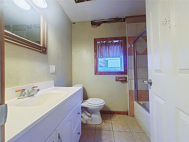36 Clopper St, Sewickley Twp, PA 15637