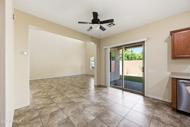2220 W BEVERLY Lane, Phoenix, AZ 85023