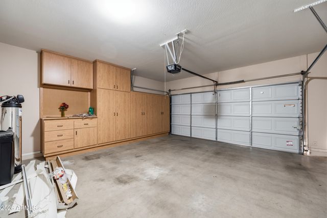 2220 W BEVERLY Lane, Phoenix, AZ 85023