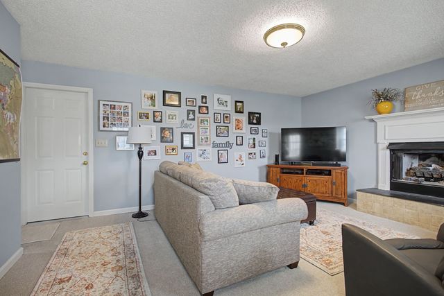 397 Canaan Rd, Columbia, TN 38401