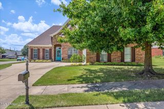 5605 Grey Wolf Drive, Southaven, MS 38672