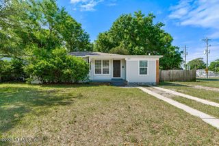 6504 BRANDEMERE Road S, Jacksonville, FL 32211