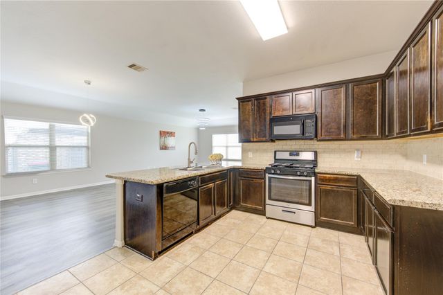 9207 Ranch Ridge Ln, Richmond, TX 77407