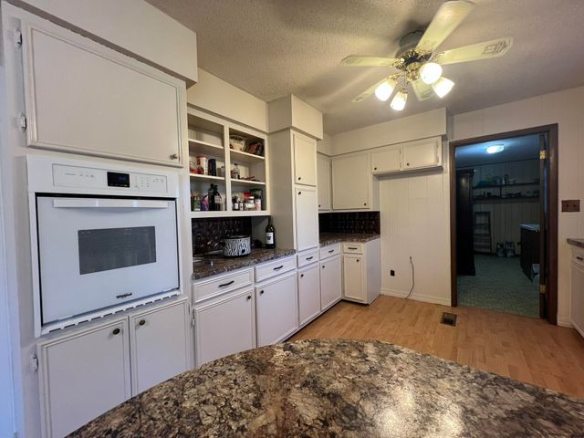 12450 County Road 6810, Moody, MO 65777