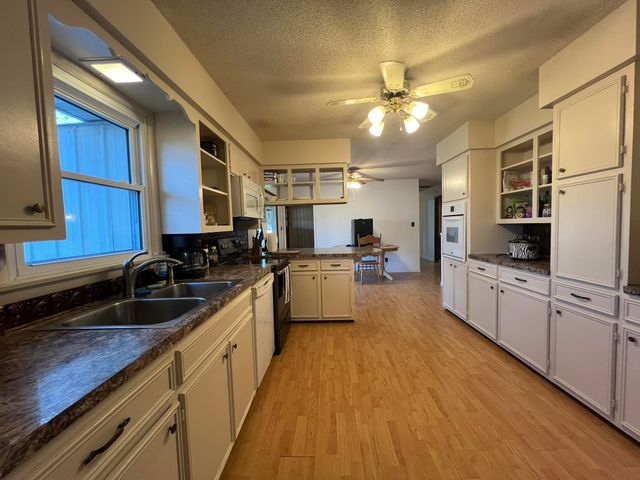 12450 County Road 6810, Moody, MO 65777