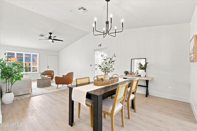 7945 W GREER Avenue, Peoria, AZ 85345