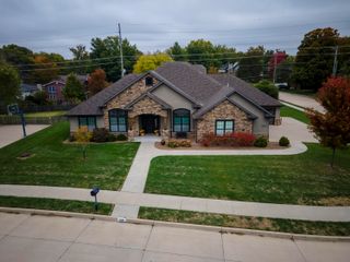 3801 GAILCREST DR, Columbia, MO 65203