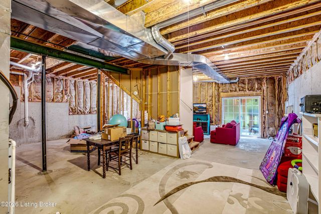 11623 Walnut View Way, Louisville, KY 40299