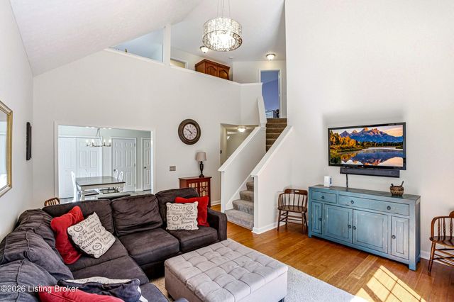 11623 Walnut View Way, Louisville, KY 40299