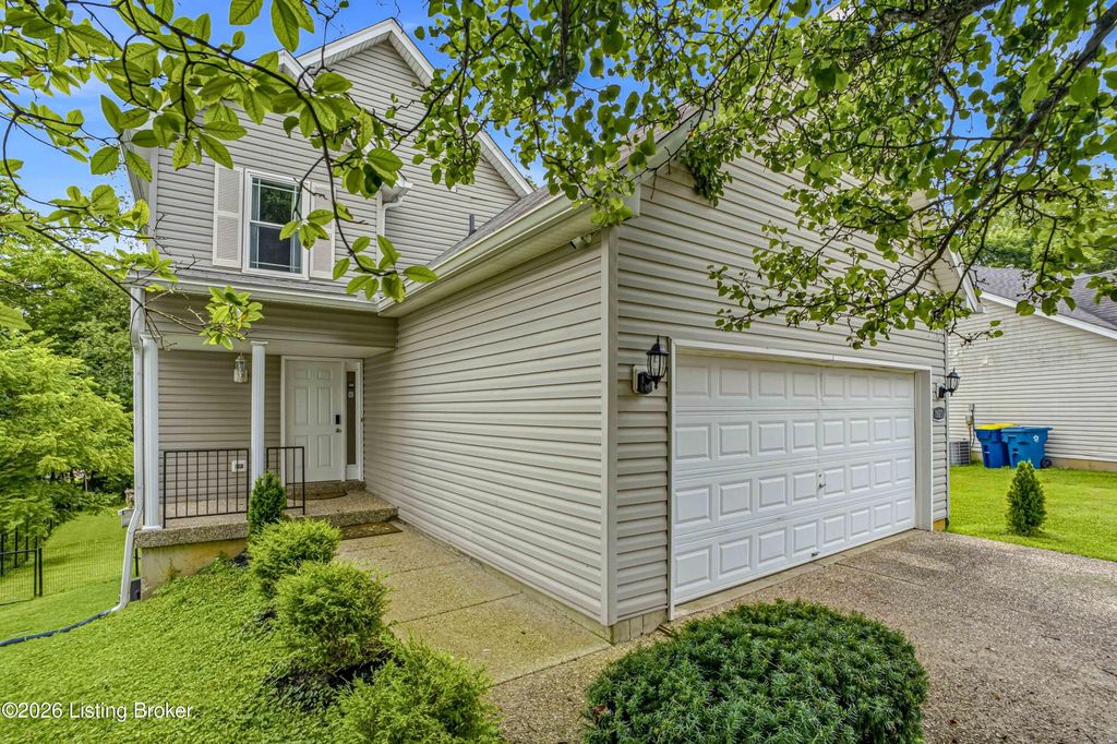 11623 Walnut View Way, Louisville, KY 40299