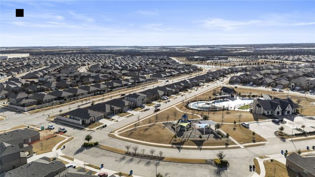 16032 Farringdon Street, Fort Worth, TX 76247