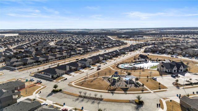 16032 Farringdon Street, Fort Worth, TX 76247