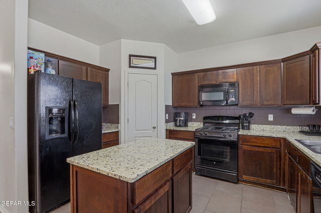 14668 OLDENBERG Court, El Paso, TX 79938