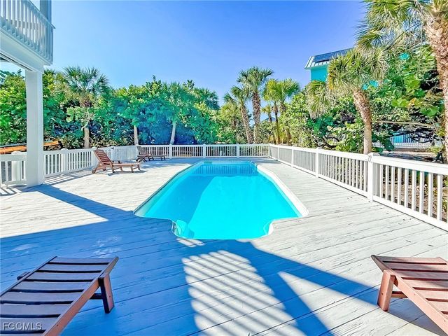 4560 Conch Shell DR, Upper Captiva, FL 33924