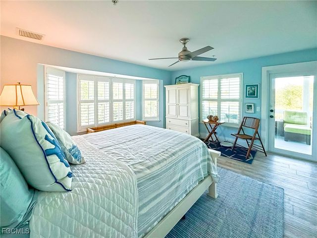 4560 Conch Shell DR, Upper Captiva, FL 33924