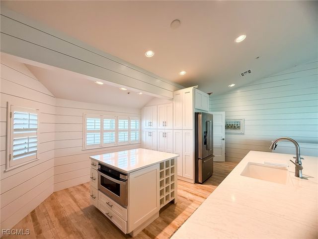 4560 Conch Shell DR, Upper Captiva, FL 33924