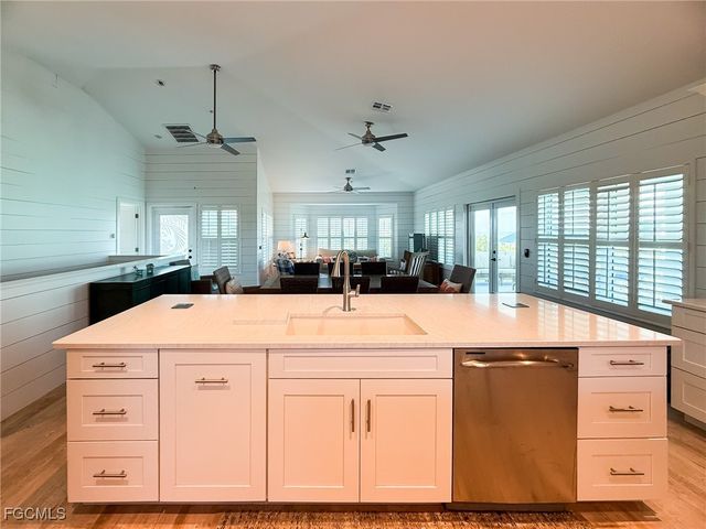 4560 Conch Shell DR, Upper Captiva, FL 33924