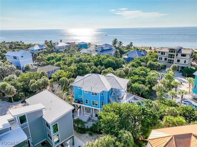 4560 Conch Shell DR, Upper Captiva, FL 33924