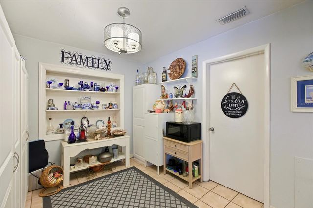 608 LA GORCE DRIVE, Venice, FL 34293