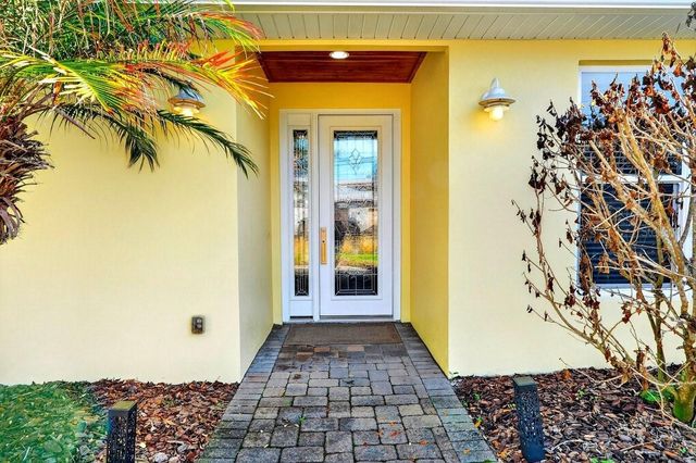 307 JESSAMINE AVENUE, New Smyrna Beach, FL 32169