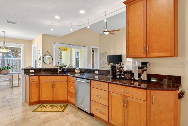 307 JESSAMINE AVENUE, New Smyrna Beach, FL 32169