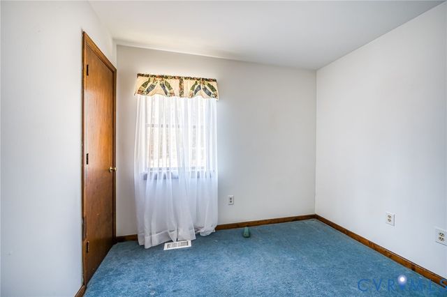 9508 Tranquility Ln, Sutherland, VA 23885