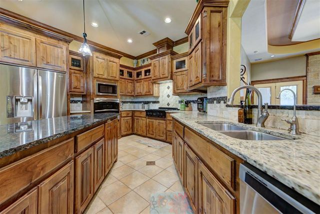 4220 Caribou Street, Tuttle, OK 73089