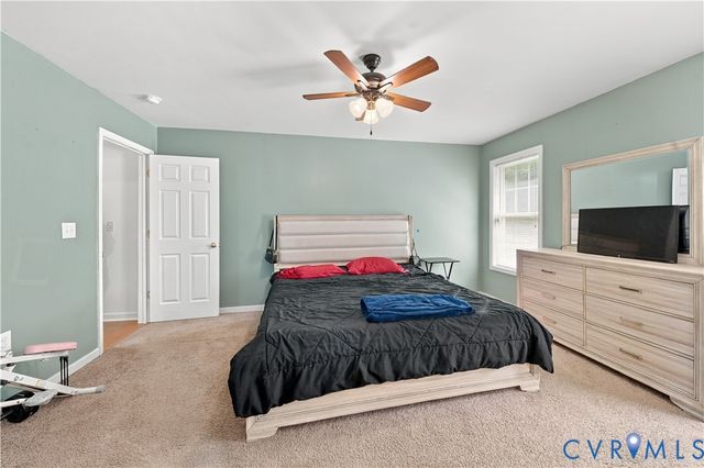 10121 Ashglade Ct, Ashland, VA 23005