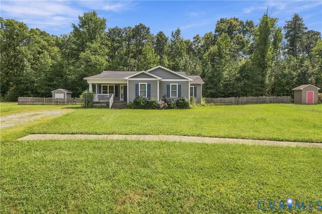 10121 Ashglade Ct, Ashland, VA 23005