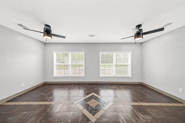 5930 County Road 396, Alvin, TX 77511