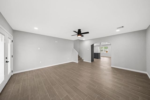 5930 County Road 396, Alvin, TX 77511