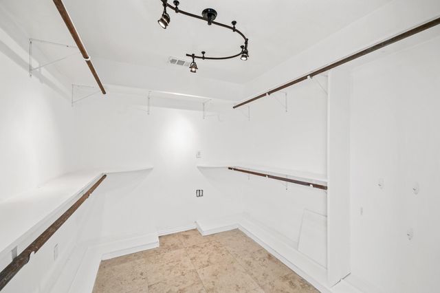 5930 County Road 396, Alvin, TX 77511
