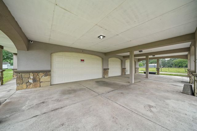 5930 County Road 396, Alvin, TX 77511