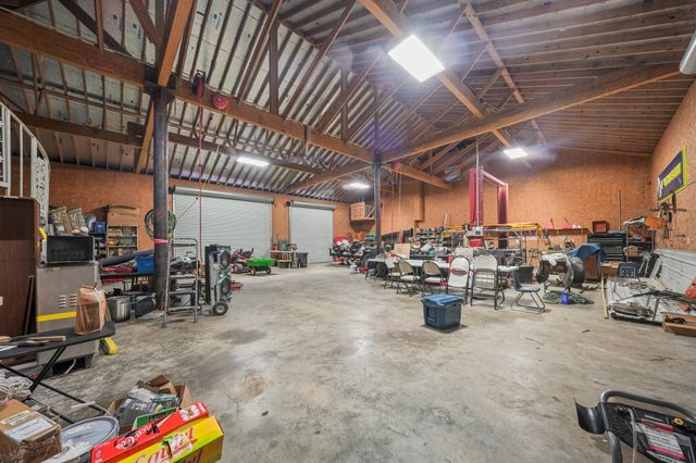 5930 County Road 396, Alvin, TX 77511