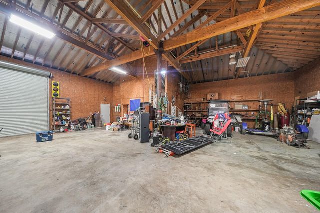 5930 County Road 396, Alvin, TX 77511