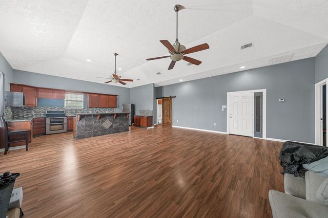 5930 County Road 396, Alvin, TX 77511