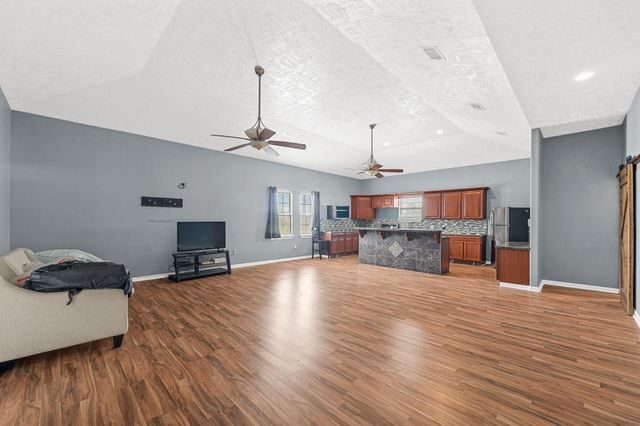 5930 County Road 396, Alvin, TX 77511