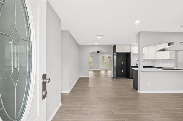 5930 County Road 396, Alvin, TX 77511